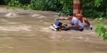 बिहार बाढ़: कोसी और बागमती नदियों के तटबंध टूटने से 16 लाख से अधिक लोग प्रभावित