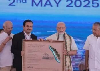 PM MODI ने केरल में किया डीप सी-वाटर मल्टीपर्पज सीपोर्ट का उद्घाटन