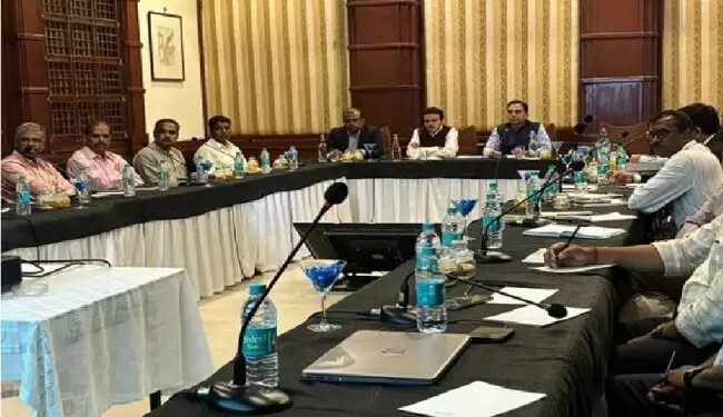 कोच्चि में ‘वाटरवेज एंड शिपबिल्डिंग’ पर सम्मेलन का आयोजन किया गया