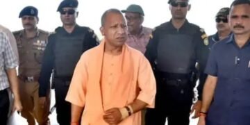 अयोध्या विवाद पर बीजेपी सहित विपक्ष की भी नजर, महंत राजू दास को लखनऊ पहुंचे