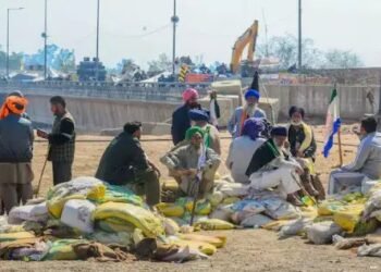 111 किसान डल्लेवाल के समर्थन में करेंगे विरोध प्रदर्शन, काले कपड़े पहनकर करेंगे भूख हड़ताल!