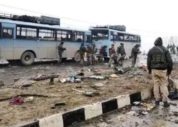 Pulwama Attack की बरसी पर पीएम और गृह मंत्री की आतंकियों को चेतावनी, नहीं बरती जाएगी नरमी!