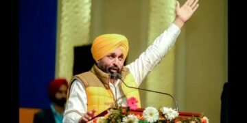 पंजाब में हो सकता है बड़ा बदलाव, 4 मंत्रियों ने सौंपा इस्तीफा