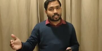 अब लगा खान सर की कोचिंग में ताला, दीवार पर चिपका नोटिस, सरकारी टीम का एक्शन