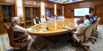घाटी में हो रही आतंकी घटनाओं के बीच PM MODI की बड़ी बैठक, NSA भी शामिल
