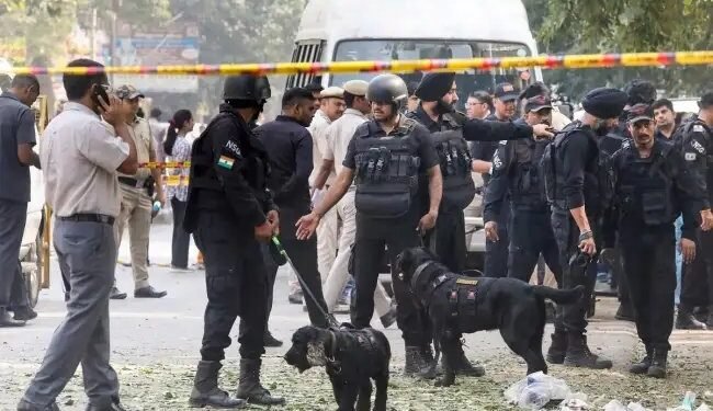 Delhi:  प्रशांत विहार में हुआ जोरदार धमाका, NIA- NSG की टीमें मौके पर पहुंची