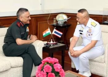 रॉयल थाई नौसेना के कमांडर-इन-चीफ एडमिरल एडुंग फान-इआम भारत दौरे पर पहुंचे