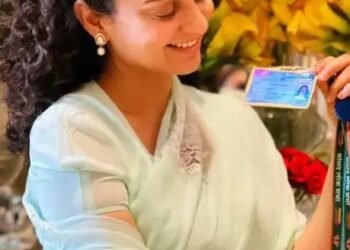कंगना रनौत ने फ्लॉट किया अपना नया सांसद भवन, लिखा ये मैसेज