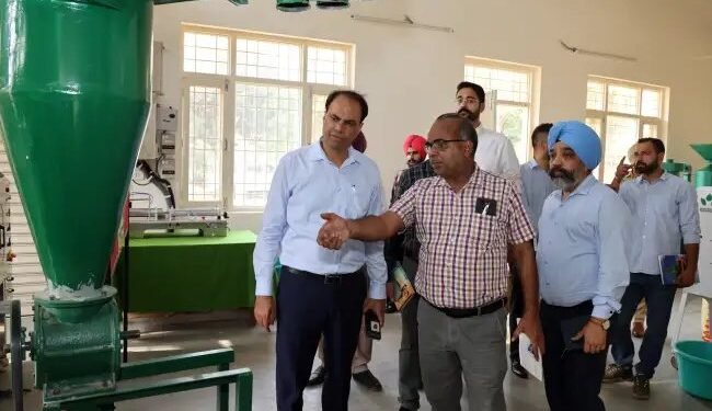 लुधियाना के डिप्टी कमिश्नर ने किया फूड इंडस्ट्री इंक्यूबेशन सेंटर का दौरा
