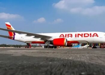 Sick पर गए कर्मचारियों के लिए Air India का  बड़ा एक्शन, कर्मचारियों को किया टर्मिनेट