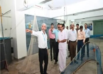 केंद्रीय पशुपालन राज्य मंत्री ने कोच्चि में सिफनेट का दौरा किया