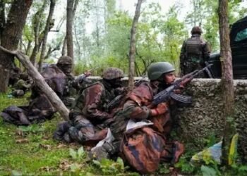 जम्मू के कुपवाड़ा में सेना का बड़ा सर्च ऑपरेशन, घात लगाए आतंकियों की कोशिश को किया नाकाम