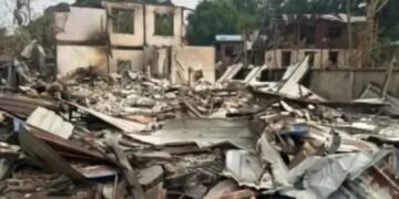 म्यांमार के रखाइन प्रांत में रोहिंग्याओं ने हिंदुओं एवं बौद्धों के 5000 घरों को जलाया