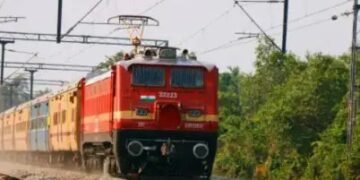 महाकुंभ 2025 में प्रयागराज जंक्शन पर रुकेंगी ये ट्रेनें, जानें डिटेल!