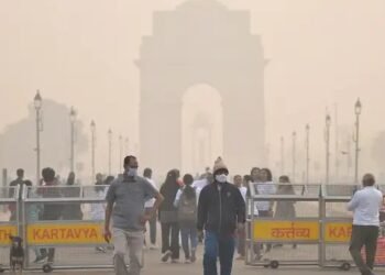 दिल्ली-एनसीआर में आई सर्दी, जानें क्या है मौसम अपडेट?