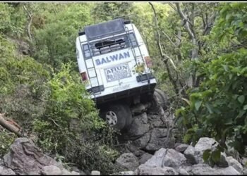 तीर्थयात्रियों की बस पर हुए आतंकी हमले में शामिल एक आतंकवादी गिरफ्तार