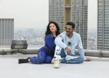 पेट्टा रैप’ का गाना ‘वेची सेयुथे’ के ऑडियो लॉन्च पर सनी लियोनी का जलवा