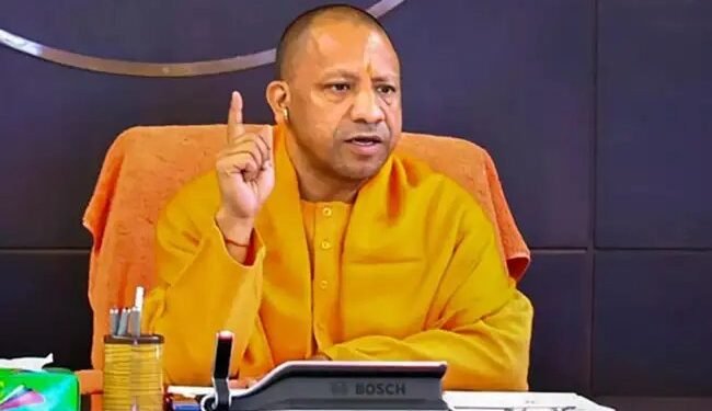 योगी सरकार का हाथरस भगदड़ कांड में बड़ा एक्शन, SDM- CO समेत 6 अधिकारी सस्पेंड