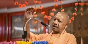 योगी ने J-K में फिर उठाया धारा 370 का मुद्दा, NCP- कांग्रेस गठबंधन पर उठाए सवाल