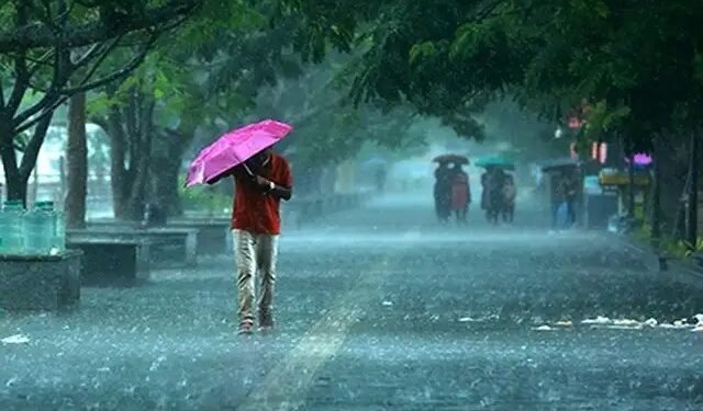 UP: इन 24 जिलों में आज गरज-चमक के साथ बारिश की संभावना, तेज रफ्तार के साथ चलेगी हवाएं,IMD ने जारी किया अलर्ट