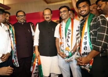 400 से अधिक लोगों ने थामा एनसीपी का दामन