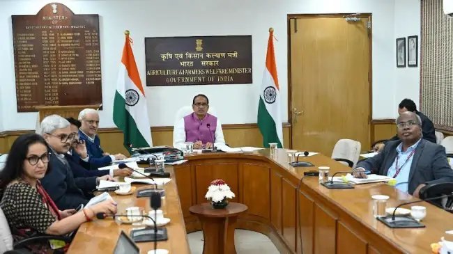 कृषि मंत्री शिवराज ने अधिकारियों की साथ की अहम बैठक, MSP को लेकर हुई चर्चा