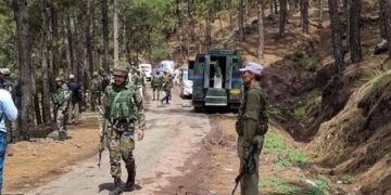 कठुआ में आतंकी हमला, रात के अंधेरे में दहशत फैलाने की कोशिश,सेना का सर्च ऑपरेशन जारी