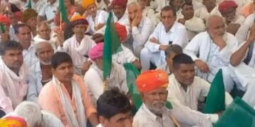 नोएडा कलेक्ट्रेट पर किसानों का धरना प्रदर्शन, ये रहीं मांगें!
