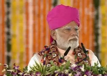PMKSNY : पीएम मोदी ने जारी की 18वीं किस्त, करोड़ों किसानों के खातों में पहुंचे Rs2000