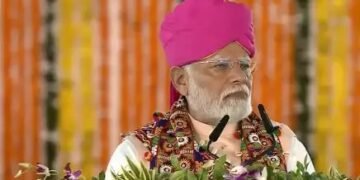 PMKSNY : पीएम मोदी ने जारी की 18वीं किस्त, करोड़ों किसानों के खातों में पहुंचे Rs2000