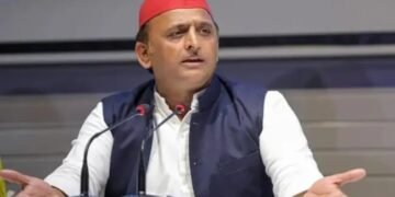 1 करोड़ कर्मचारियों पर आया संकट! अखिलेश का केंद्र सरकार पर निशाना