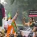 केजरीवाल के घर के बाहर प्रदर्शन कर रहीं महिलाओं पर एक्शन, जानें क्या है मामला?