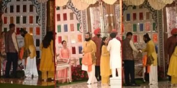 अंनत- राधिका की हल्दी में सेलेब्स ने किया खूब धमाल, इस लुक में नजर आए भाईजान