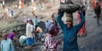 छत्तीसगढ़ सरकार का अहम फैसला, सरकार ने बढ़ाया श्रमिकों का मेहनताना