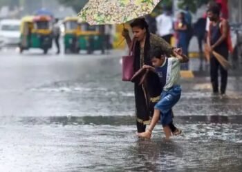 दिल्ली- NCR में सुबह से झमाझम बारिश, गर्मी से मिली राहत, क्या आ गया मानसून