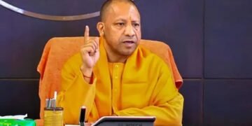 योगी सरकार ने केंद्र से छीना ये बड़ा अधिकार! अब राज्य सरकार करेगी नए DGP का सेलेक्शन