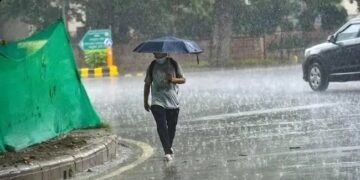 गर्मी से मिली राहत! नोएडा- गुरुग्राम में तेज बारिश, जानें कैसे रहेगा मौसम का हाल