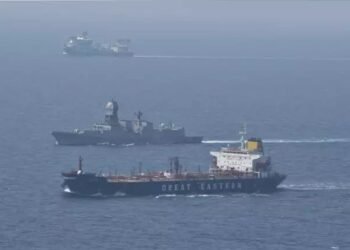 भारतीय नौसेना के पोत उत्तरी मध्य अरब सागर में मिशन पर तैनात