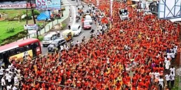 कावड़ यात्रा के लिए योगी सरकार का नया फरमान, सभी दुकानदार लगाएं अपने नाम का बोर्ड…