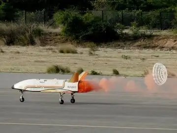 ISRO ने “पुष्पक” रीयूजेबल लॉन्च व्हीकल का सफलतापूर्वक परिक्षण किया