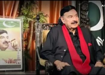 पाकिस्तानी पूर्व मंत्री शेख रशीद ने खुद ही अपने दावों की पोल खोली