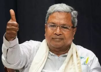 कर्नाटक: CM के एक फैसले से फिर गर्माई सियासत, 34 हजार मंदिर के लिए जारी हुए आदेश