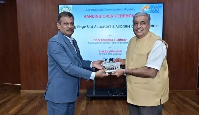 DRDO ने हिंदुस्ताशन एयरोनॉटिक्सप लिमिटेड को सौपी नई तकनीक,भारत को मिलेगा फायदा