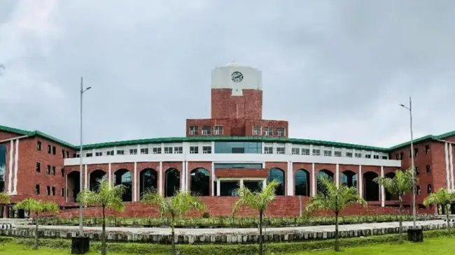 आईएआरआई ने अंडरग्रेजुएट प्रोग्राम बंद करने का फैसला लिया, केवल असम-झारखंड केंद्रों में रहेंगी 120 सीटें