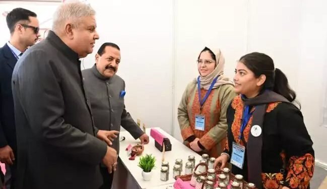 उपराष्ट्रपति ने शेर-ए-कश्मीर कृषि विश्वविद्यालय के दीक्षांत समारोह में शामिल हुए