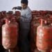 अधिक सब्सिडी के कारण उज्ज्वला एलपीजी का उपयोग बढ़ा
