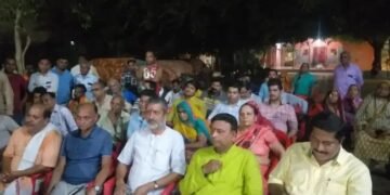 जिला प्रशाशन ने बिना सूचना अस्सी क्षेत्र के सैकड़ों मकान मालिकों के नाम काटे