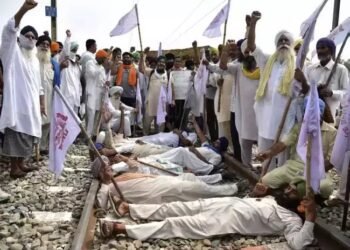 16 अप्रैल तक के लिए टल गया किसानों का रेल रोको आंदोलन, जाने क्या है वजह