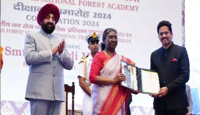 राष्ट्रपति द्रौपदी मुर्मू ने राष्ट्रीय वन अकादमी के दीक्षांत समारोह को संबोधित किया