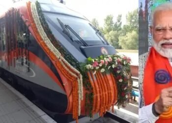 PM मोदी ने कटरा-श्रीनगर वंदे भारत ट्रेन को भी दिखाई हरी झंडी